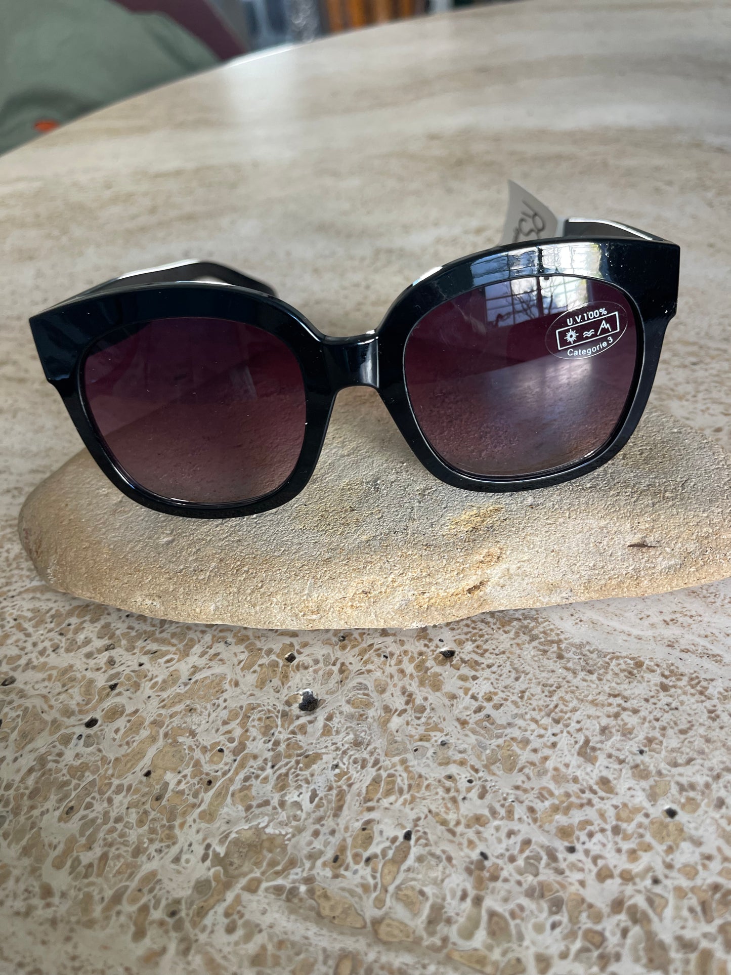 Rouge Sun Glasses